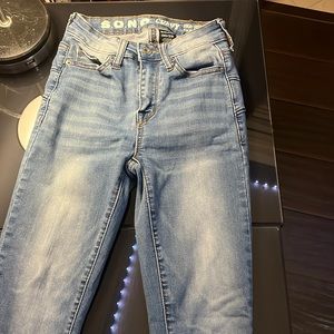 High Rise Skinny Curvy
